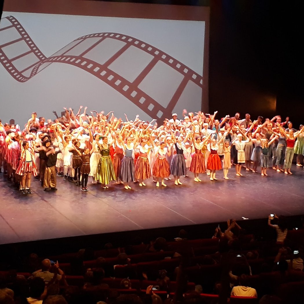 Dance Academy De L'abeille 2